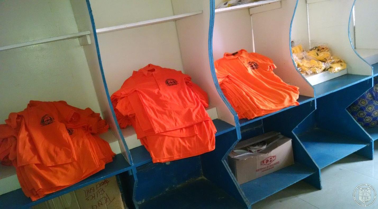 camisetas naranjas
